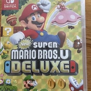 Nintendo Switch New Super Mario Bros. U Deluxe - Red and Blue